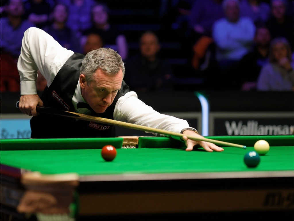 马克-威廉姆斯单杆101分并二度上手超分,比分迫近至10-17 马克-威廉姆斯单杆101分并二度上手超分,比分迫近至10-17